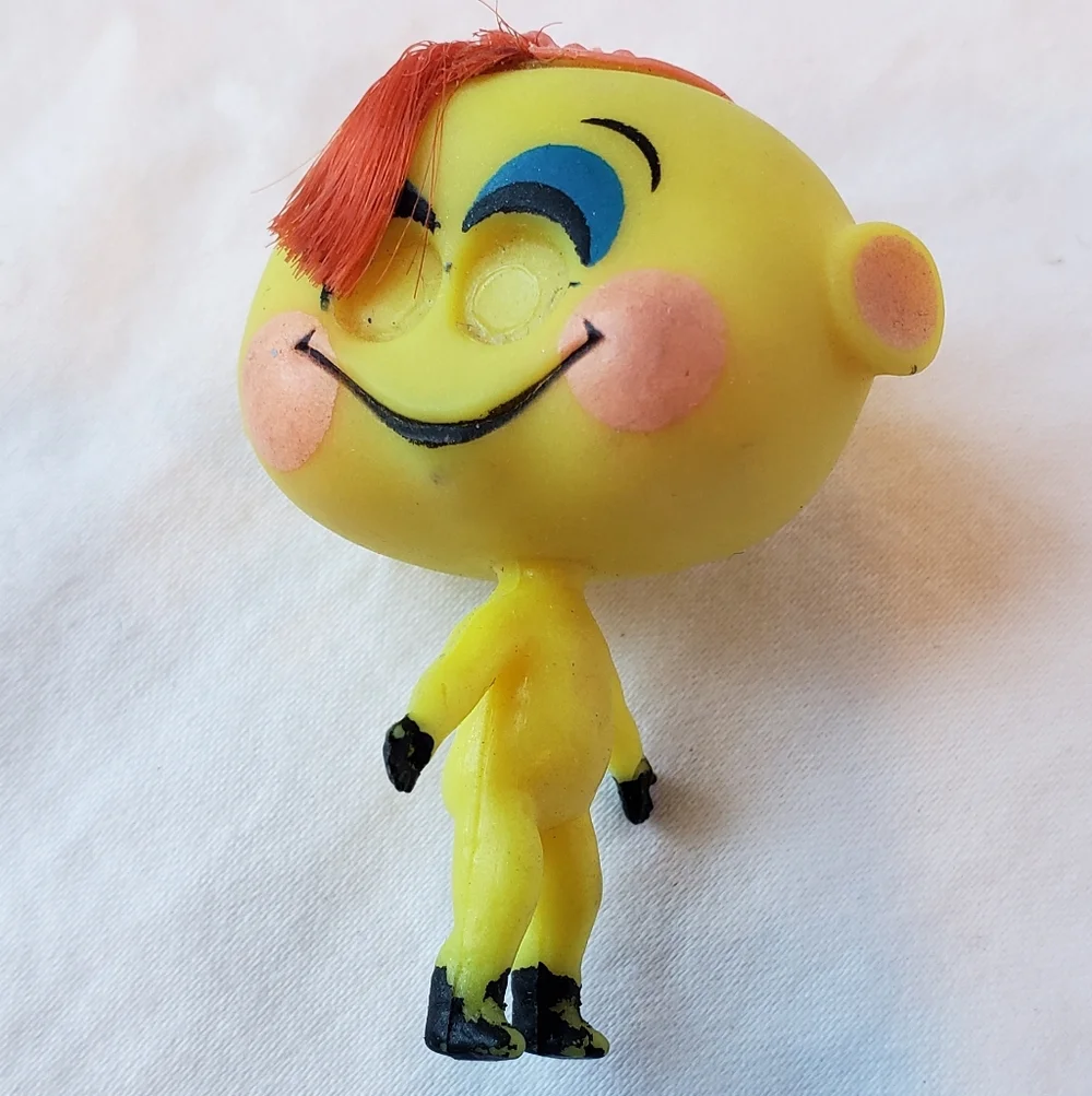 Kozmic Kiddles 1968 Mattel Martian Doll Yellow Fellow alien figurine